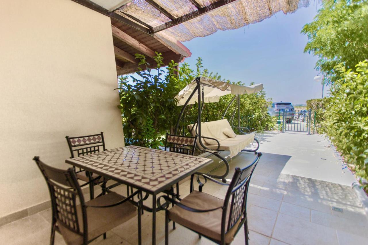 Deliziosa Villetta Mare Indipendente มารินา ดิ พิสติชชี ภายนอก รูปภาพ