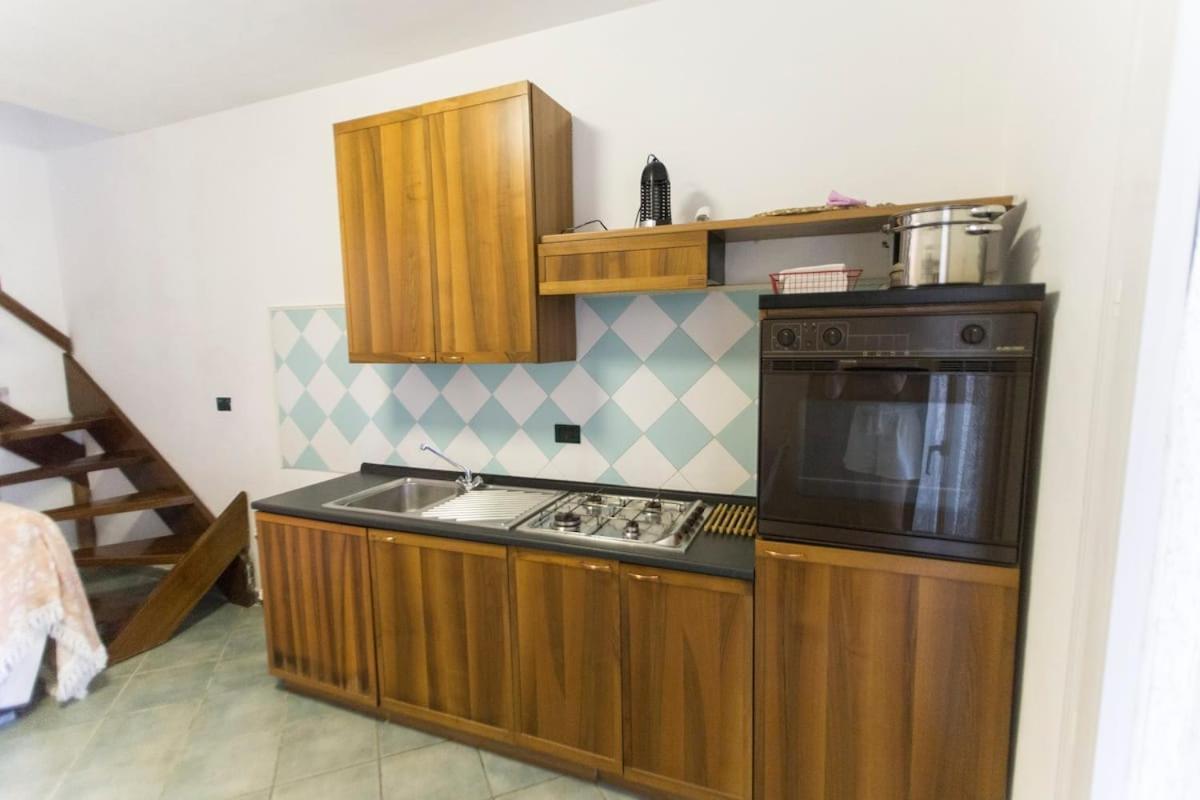Deliziosa Villetta Mare Indipendente มารินา ดิ พิสติชชี ภายนอก รูปภาพ